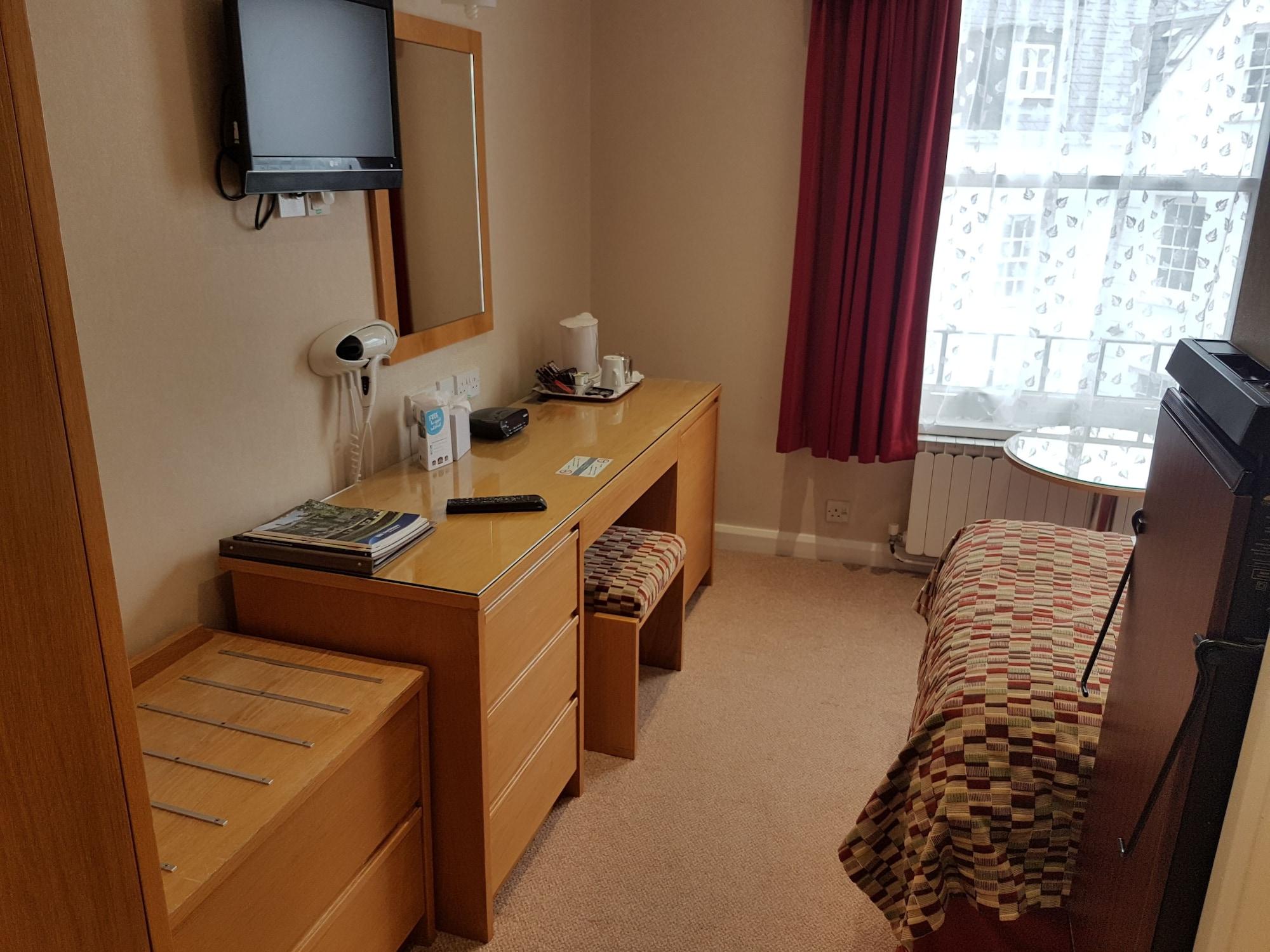 Best Western Moores Central Hotel Saint Peter Port 외부 사진